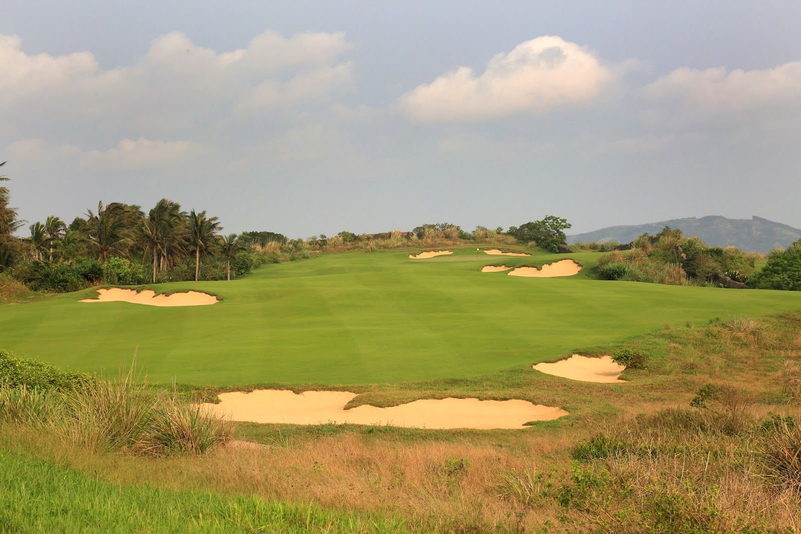 ShanQin Bay Golf Club — Coore & Crenshaw, Hainan