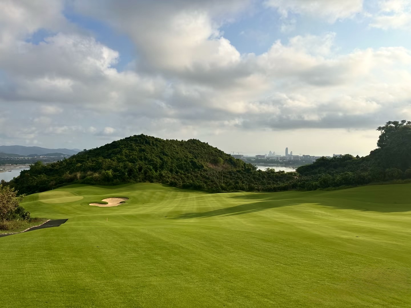 Lu Hui Tou Golf Club — ocean and mountain views on the Sanya headland